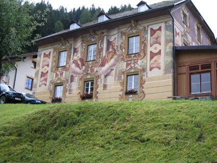 Un esempio di decorazione delle case di Navis.