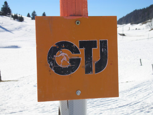 Questo  il cartello della GTJ (Grande Traverse du Jura), che ci ha accompagnato per tutto il percorso.