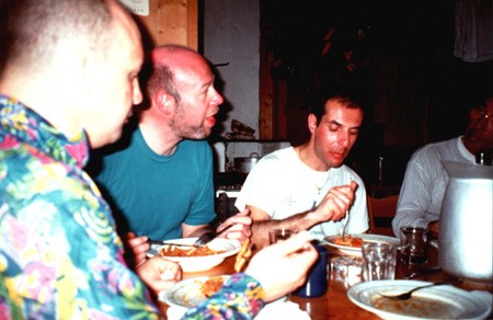 Cena autogestita al rifugio Kjeldebu, insieme a Martin di Düsseldorf.